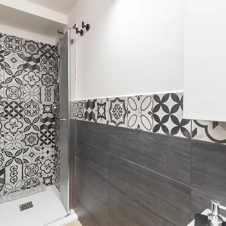 Sa Carrera באוני