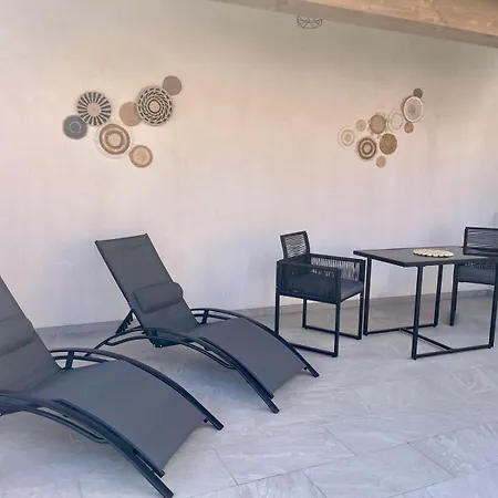 Apartment Sa Carrera *